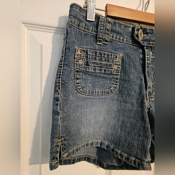 Woman's denim shorts with patch pockets size 6 - Picture 2 of 6